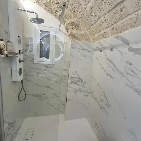 Elysium Apartment Bari