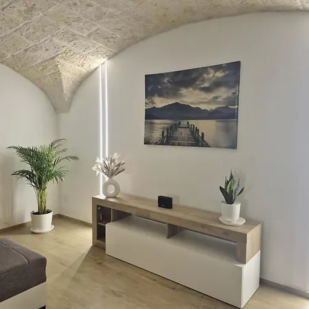 Elysium Apartment Bari